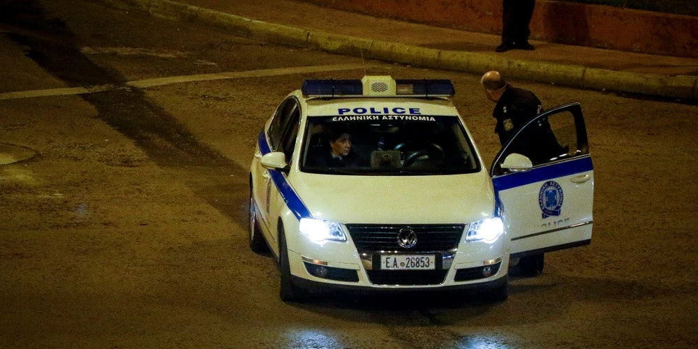 Σοκ: Γύφτος πυροβόλησε και τραυμάτισε μικρά παιδιά